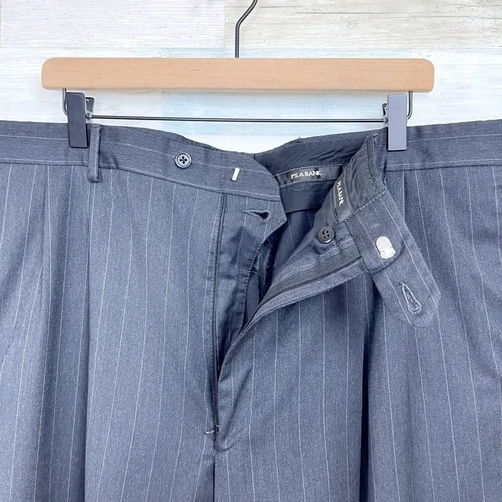 Jos A Bank Wool Suit Gray Striped Mens 46 XL Jacket 40x32 Pleated Cuffed Pants